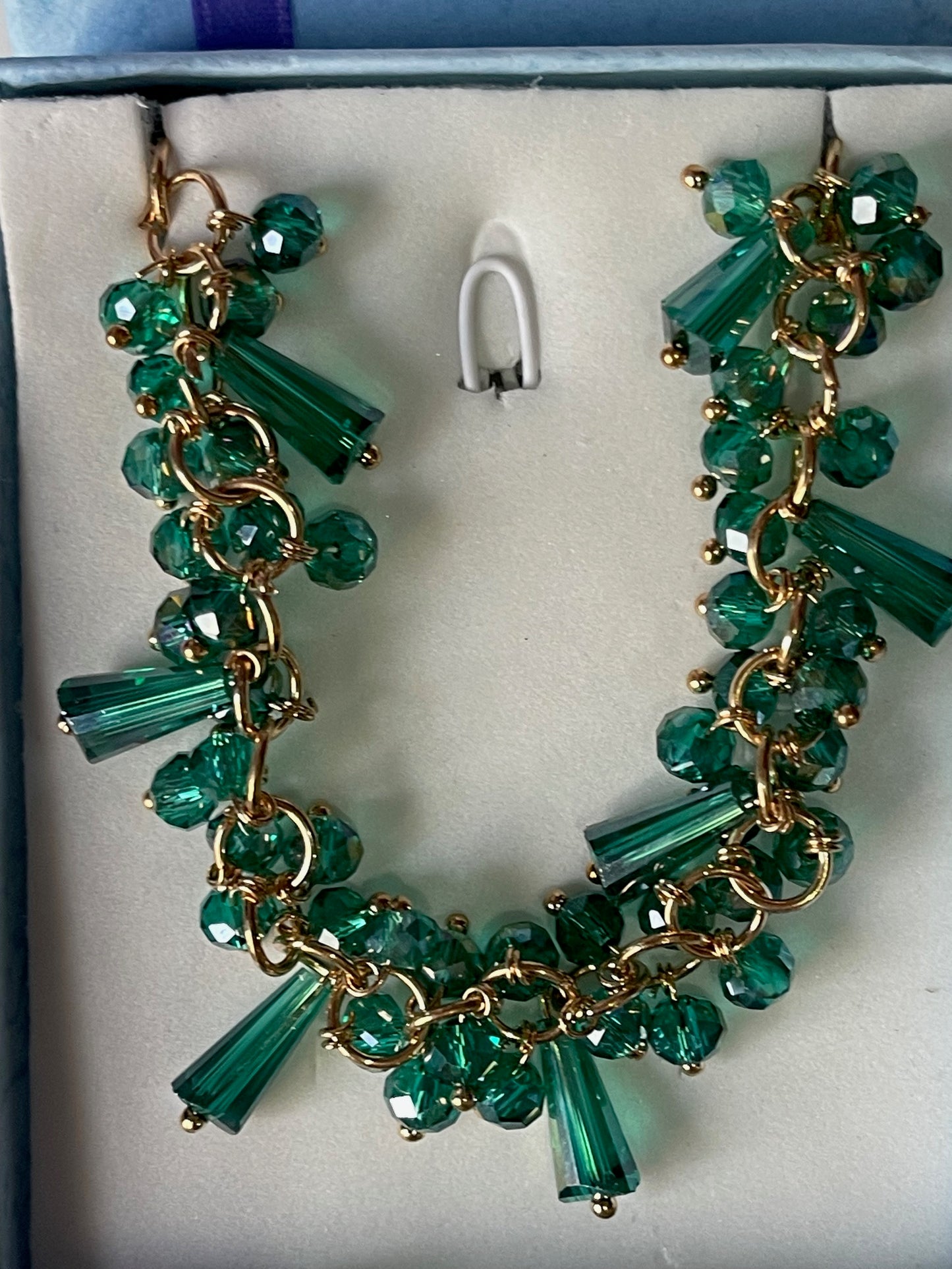 Set of Fashion Crystal Necklace & Earrings